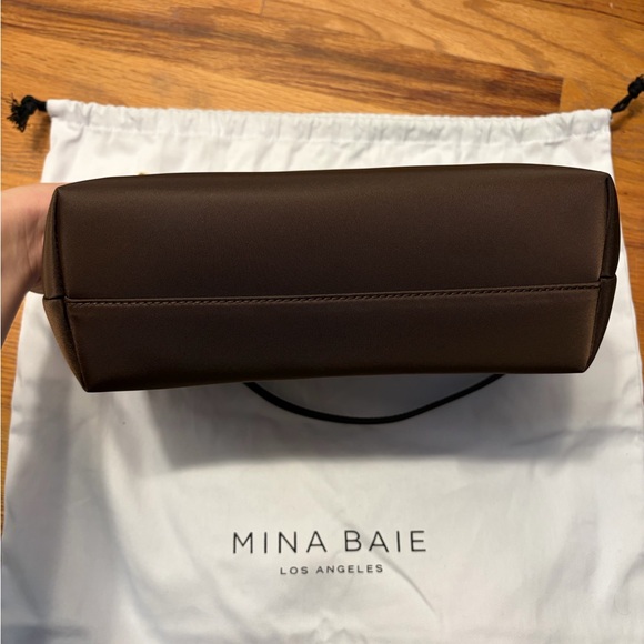 Mina Baie - Addison Nylon - Picture 4 of 4